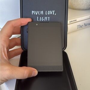 Like-New Lightphone 3